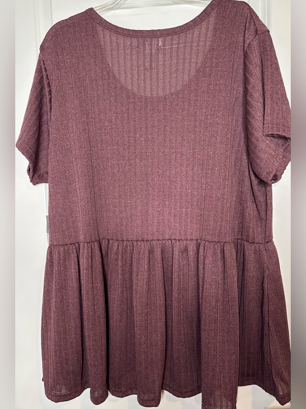 Women’s Just Be maroon Ribbed babydoll peplum Scoop Neck Top sz 3x stretch - Picture 3 of 3